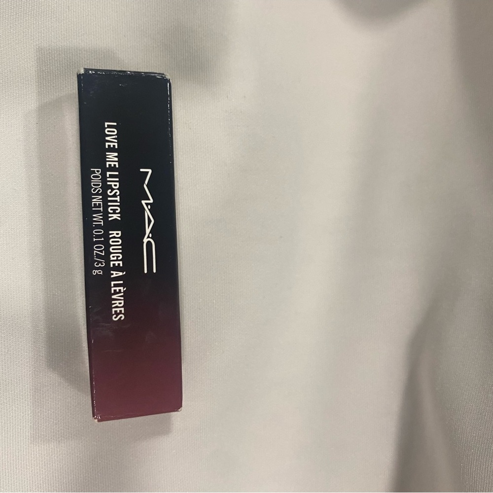 MAC Cosmetics Plum Lipstick - Picture 4 of 4